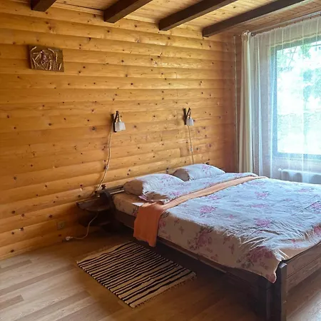 три берези 3*